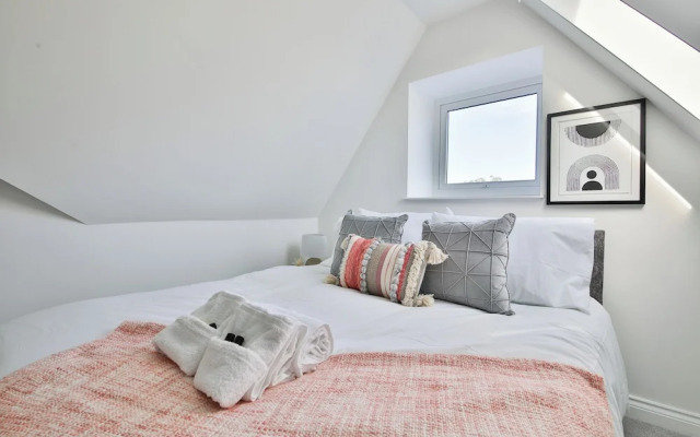 Spacious Apartments with Private Parking