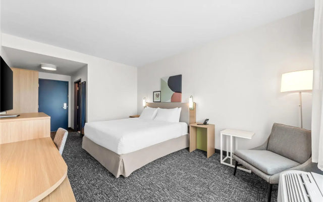 Spark by Hilton Victoria
