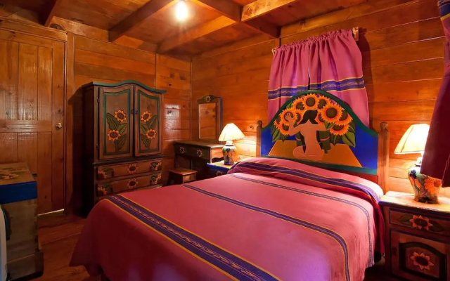 Cabañas y Suites Mansion del Virrey