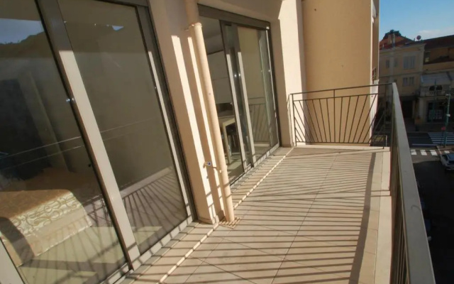 Appartement Menton, 2 pièces, 4 personnes - FR-1-196-200