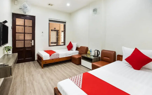 Giao Thong Hotel