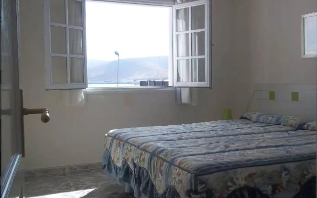 Lanzarote 102939 2 Bedroom Apartment by Mo Rentals