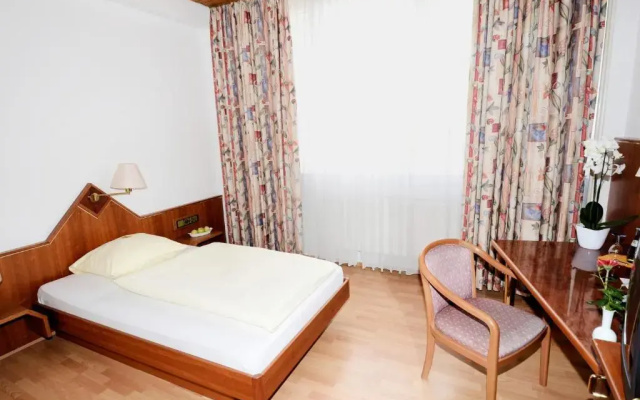Hotel Altbacher Hof