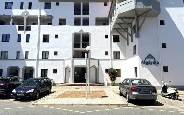Vilamoura Central 7 With Pool by Homing