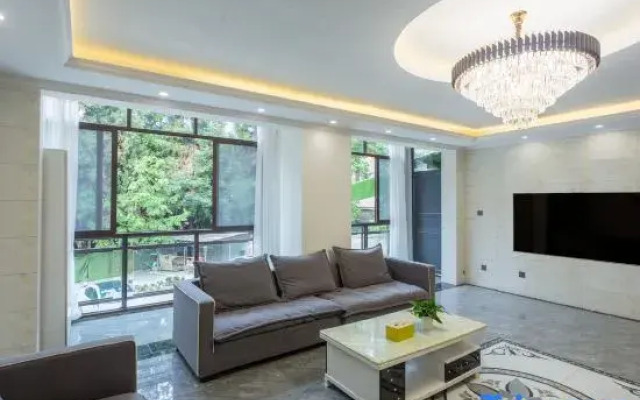 Hongya Qili Pingshan Zhongyige Hotel