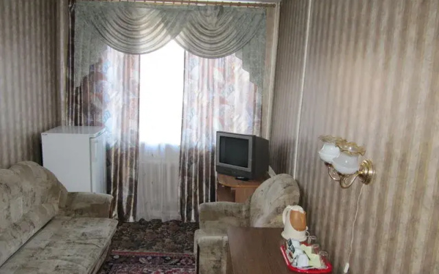 Отель Медлен