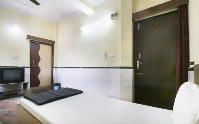 SPOT ON 49918 Hotel Ganapati