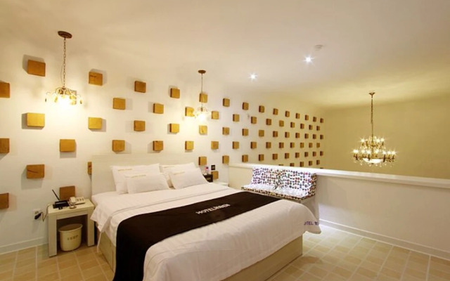Ben Hotel