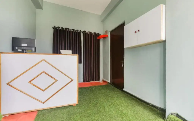 Hotel Iceland by OYO Rooms