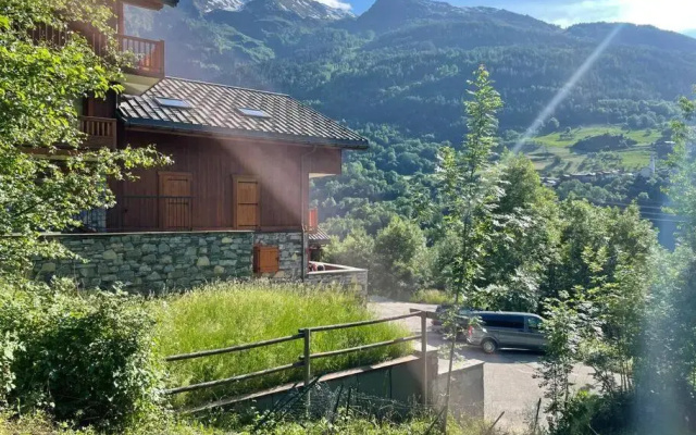 Bel appartement au calme vue vallée