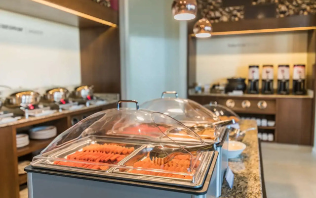 Hampton Inn & Suites by Hilton Salamanca