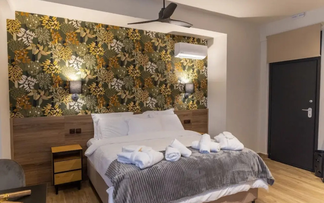 Trikala Mall Suites !