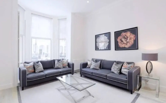 Modern 1 Bed close to Kensington High Street