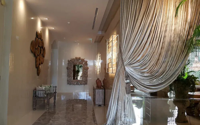 Riviera 1BR Sea View B1609