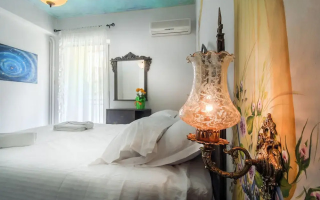 Stylish Apt Next To Thiseio & Keramikos