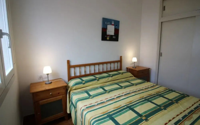 Modernised Apartment in Empuriabrava With Terrace