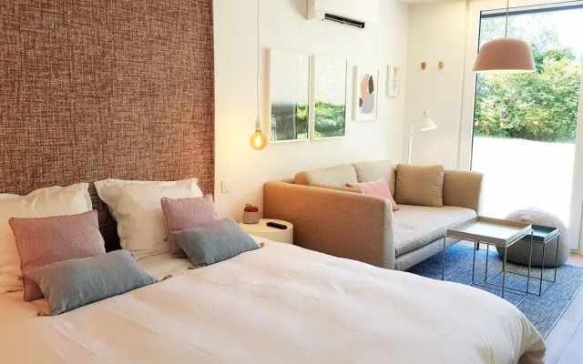 akemi b&b