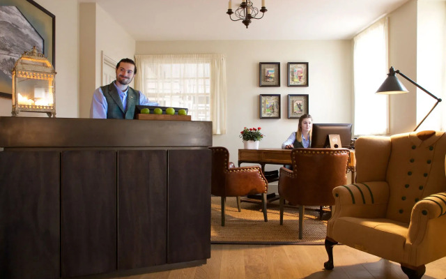 The White Horse - A Heartwood Inn