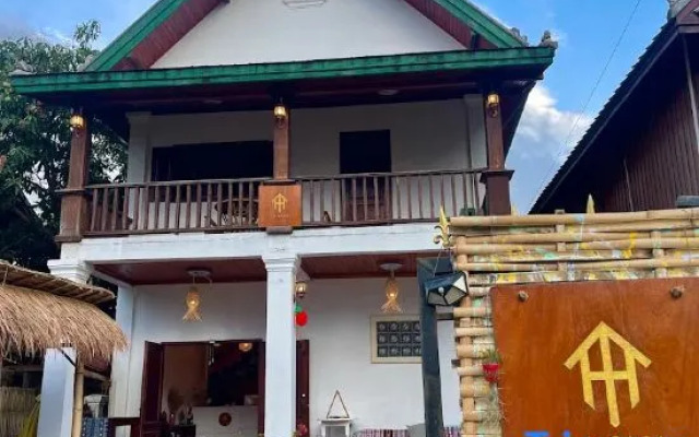 La Casa Hostel
