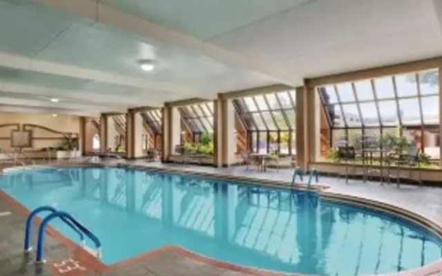 Hyatt on Main Green Bay