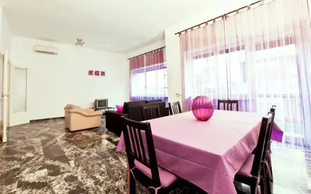 AudreyHouse