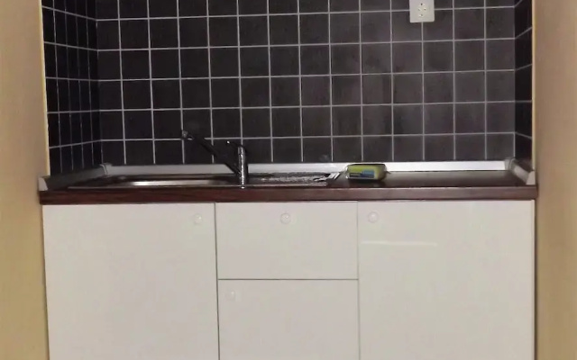 Apartment 5 Double Bed & Bidet Sleeps 2 Guests