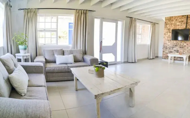 Addo Adventure House