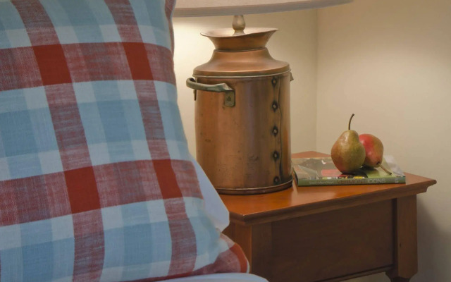 Hill Farm Inn