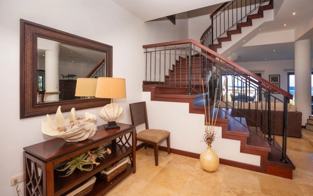 Pristine Bay 1106 4 Bedroom Home by RedAwning