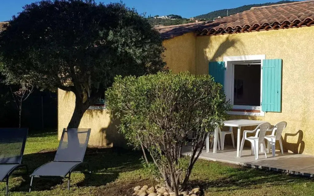 Appartement Cavalaire-sur-Mer, 3 pièces, 4 personnes - FR-1-100-249