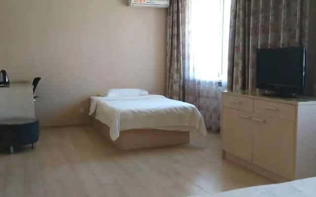 Ji Hotel (Changchun Railway Station)