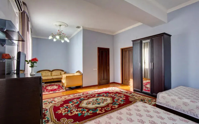 Отель King House