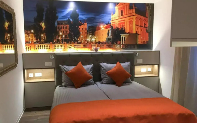 ★ Exclusive Central Apartment ★ FREE Garage ★
