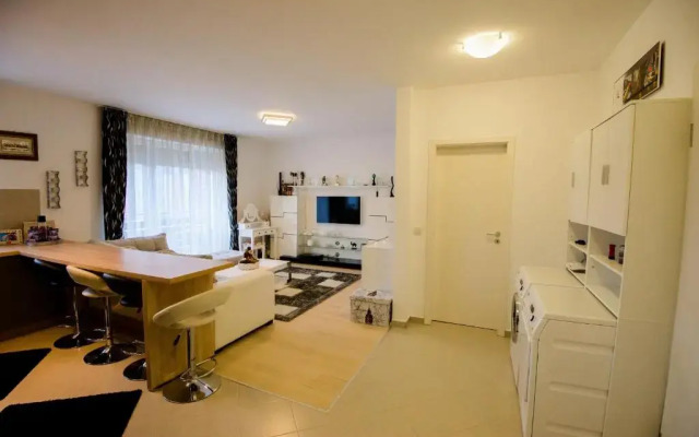 Beatrice Apartments