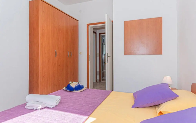 Beautiful Apartment in Primosten With Wifi and 1 Bedrooms