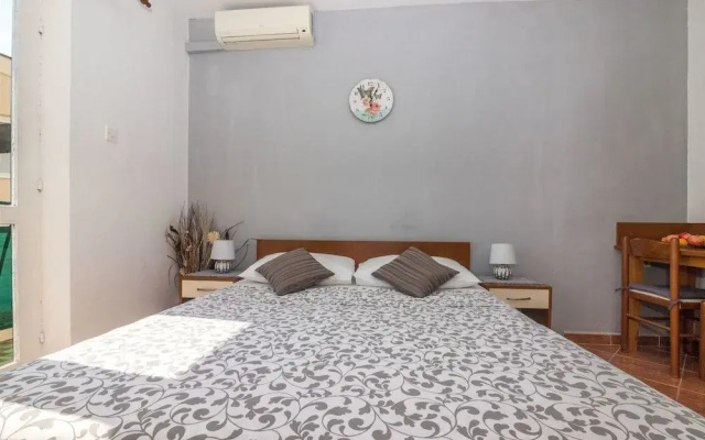 Apartments Tolj