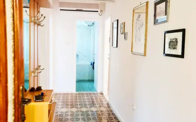 Insideout Apartment