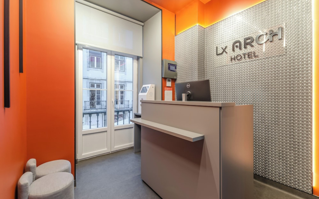 Lx Arch Hotel