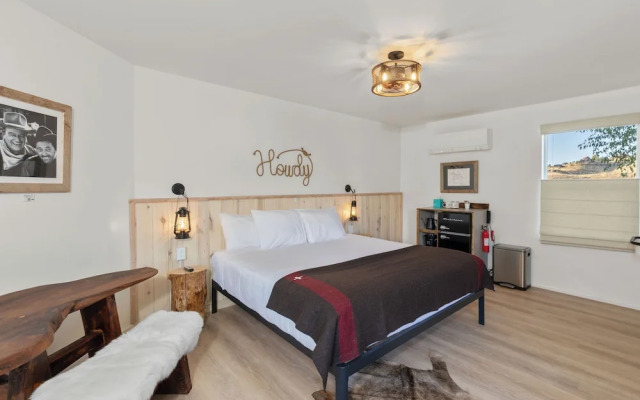 Hotel Palomino