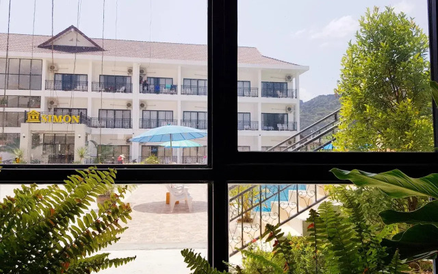 Simon Riverside Hotel