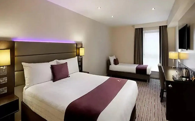 Premier Inn Llantrisant