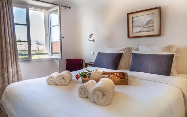 Charmant appartement spacieux pour 6P vue mer vieil Antibes