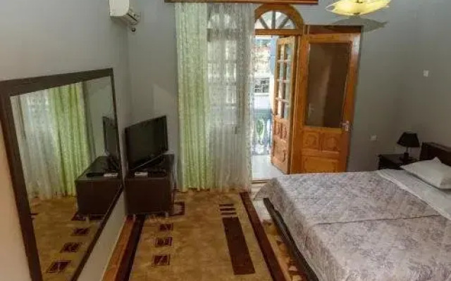 Sweet Home