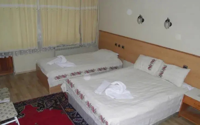 Kuzeybatu Traverten Hotel