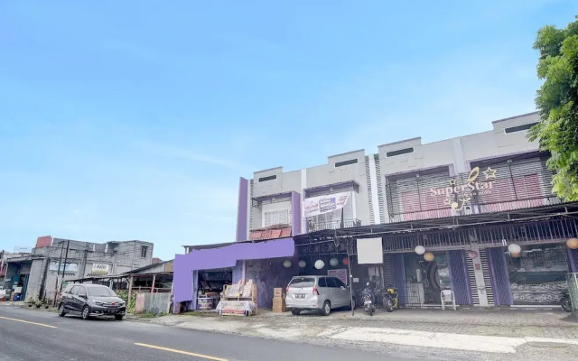 Hotel O Superstar Kost Dan Homestay