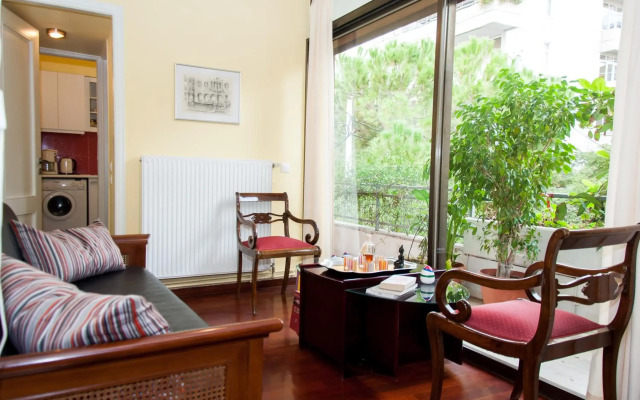 Stephany Apartment