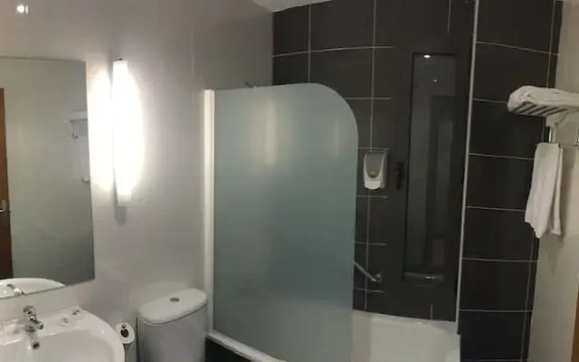 Hotel Área de Servicios Los Chopos