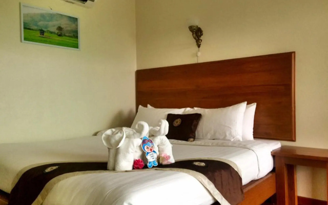 Ruen Narisra Resort