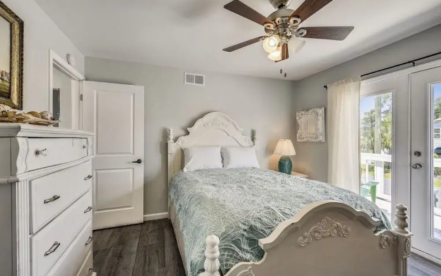 Deja Blue by Book That Condo