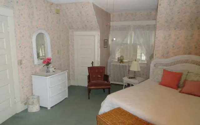 Victorian Inn Bed and Breakfast